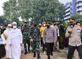 Ditarget 4.500 Orang, TNI-Polri Gelar Vaksinasi Massal Bareng Rabithah Alawiyah di Cibis Park