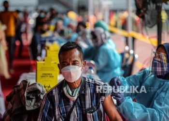 Ingin Vaksin Massal, Kapolri: TNI-Polri Siap Fasilitasi