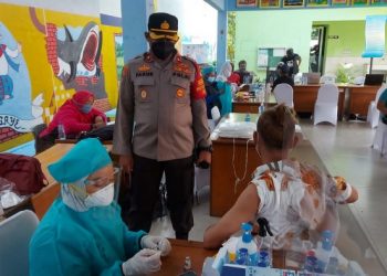 215 Warga Tervaksinasi di Gerai Vaksin Presisi Polsek Tambora