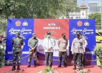 Kembali ke Solo, Panglima TNI dan Kapolri Tinjau Vaksinasi di Balai Kota