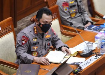 Kapolri: Polisi Salurkan 475.420 Paket Bansos ke Warga Selama PPKM Darurat