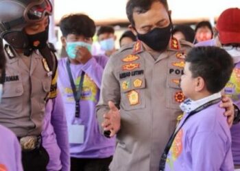 Polda Jateng Beri Dukungan Psikososial Untuk Anak-anak Terdampak Covid-19