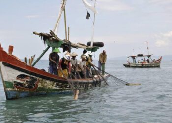 Nelayan Gotong Royong Hadapi Covid-19