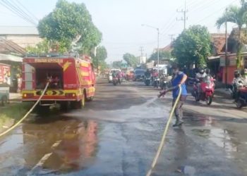 Damkar Kabupaten Blitar Tanggapi Keluhan Warga
