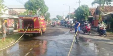 Damkar Kabupaten Blitar Tanggapi Keluhan Warga